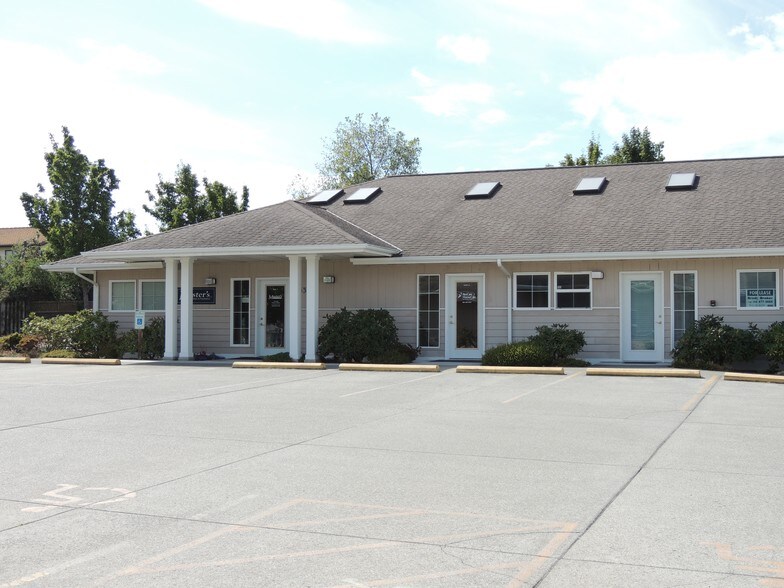 Primary Photo Of 530 W Fir St, Sequim Medical For Lease