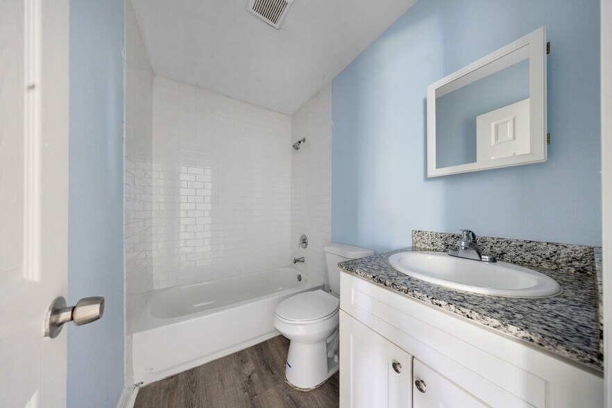 More Photos Of 1109 NW 6th Ave, Pompano Beach Apartments For Sale