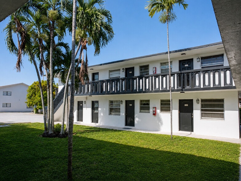 More Photos Of 465 E 30th St, Hialeah Apartments For Sale