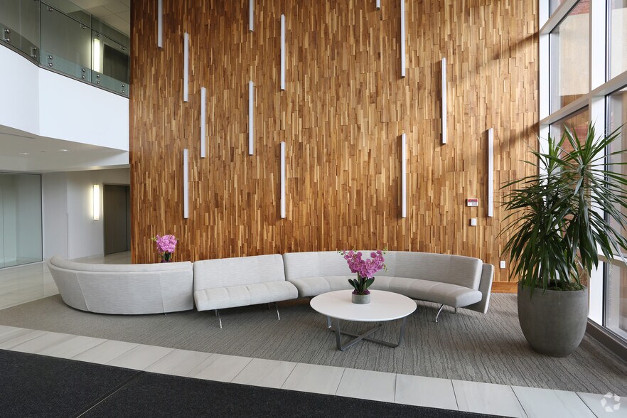 More Photos Of 1475 Dunwoody Dr, West Chester Office For Lease