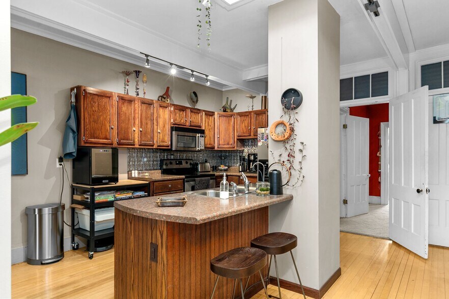 More Photos Of 221 Watson St, Ripon Storefront Retail Residential For Sale