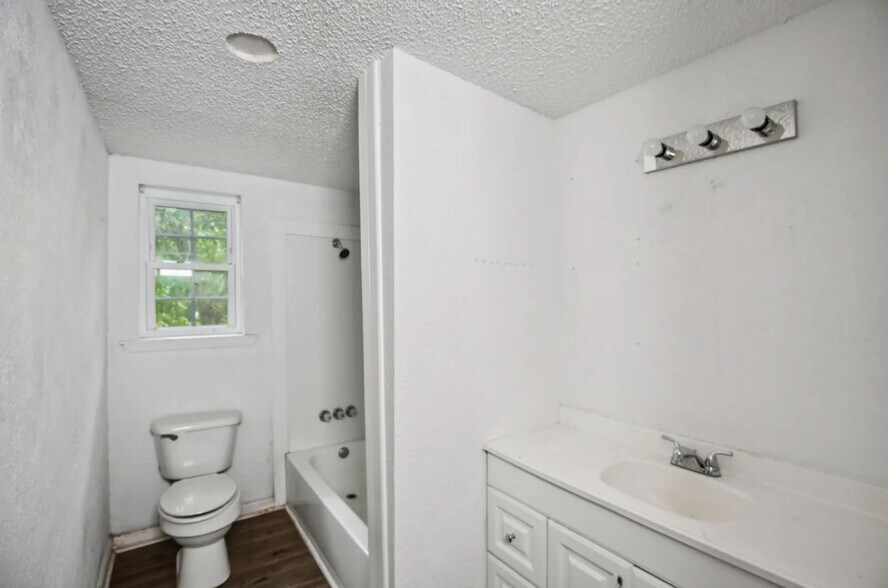 More Photos Of 242 Bishop, Livingston Apartments For Sale