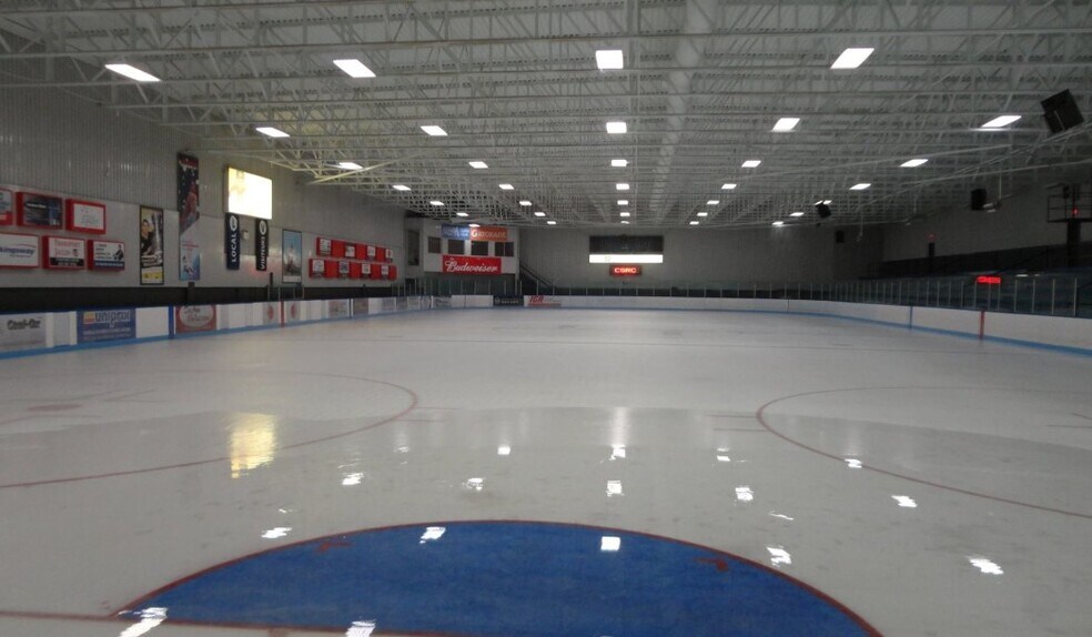 More Photos Of 1555 Rue Des Saules, Contrecoeur Skating Rink For Sale