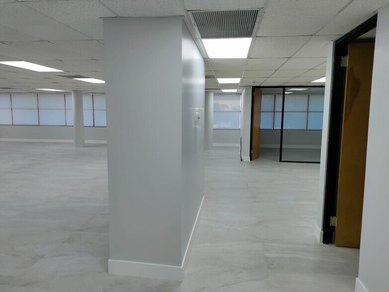 More Photos Of 1799 W Oakland Park Blvd, Oakland Park Office For Lease