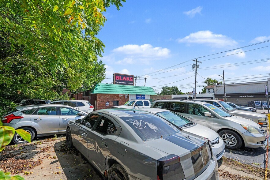 More Photos Of 3528 Harrison Ave, Cincinnati Auto Repair For Sale
