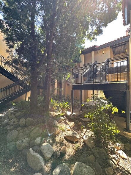 More Photos Of 1900 E La Palma Ave, Anaheim Medical For Lease