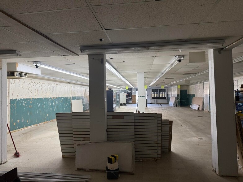 More Photos Of 10-20 Washington Ave, Irvington Storefront Retail Office For Lease