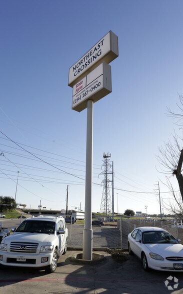 More Photos Of 12640 Northwest Hwy E, Dallas Flex For Lease