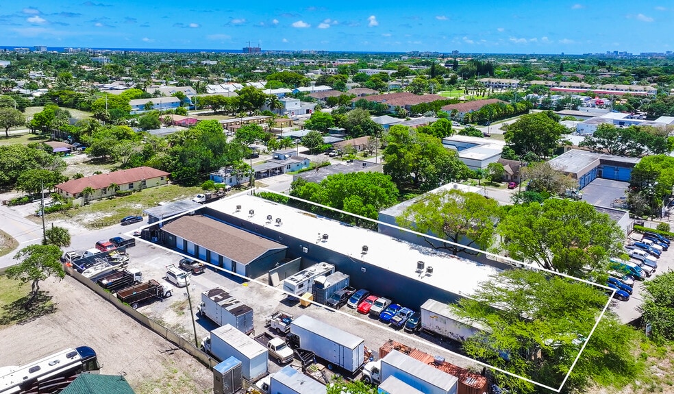 More Photos Of 259 SE 1st Ter, Deerfield Beach Warehouse For Lease