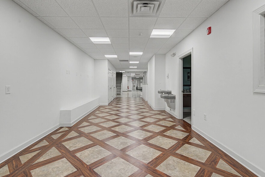 More Photos Of 127 Hay St, Fayetteville Storefront For Sale