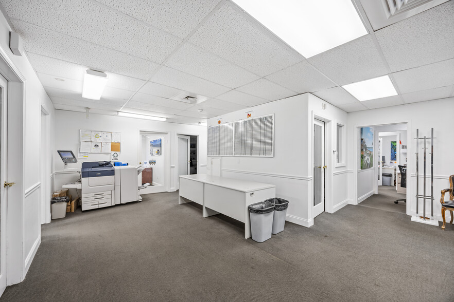 More Photos Of 179 N Broad St, Milford Medical For Lease