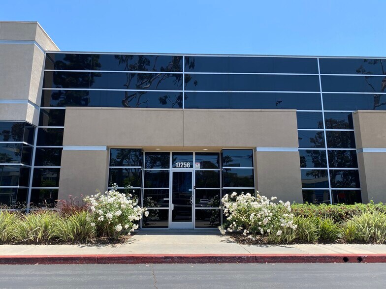 More Photos Of 17200-17288 Red Hill Ave, Irvine Medical For Sale