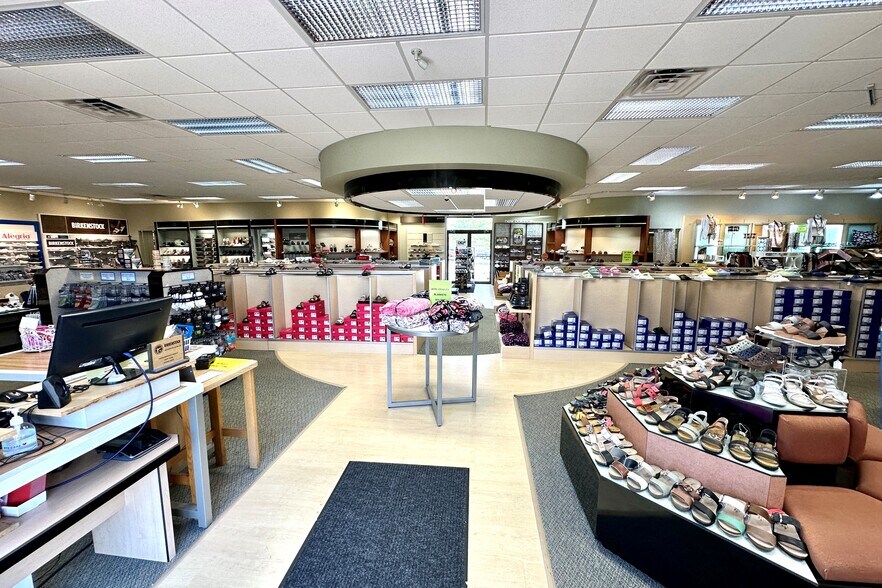 More Photos Of 6 Convenience Center Dr, Champaign Freestanding For Sale