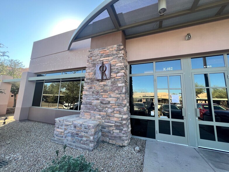 More Photos Of 6677 W Thunderbird Rd, Glendale Medical For Sale