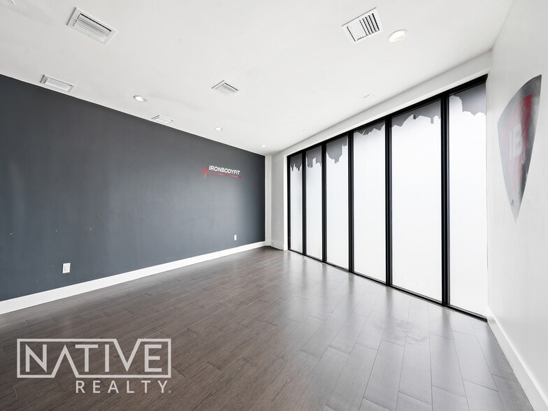More Photos Of 3061 N Federal Hwy, Fort Lauderdale Storefront For Lease