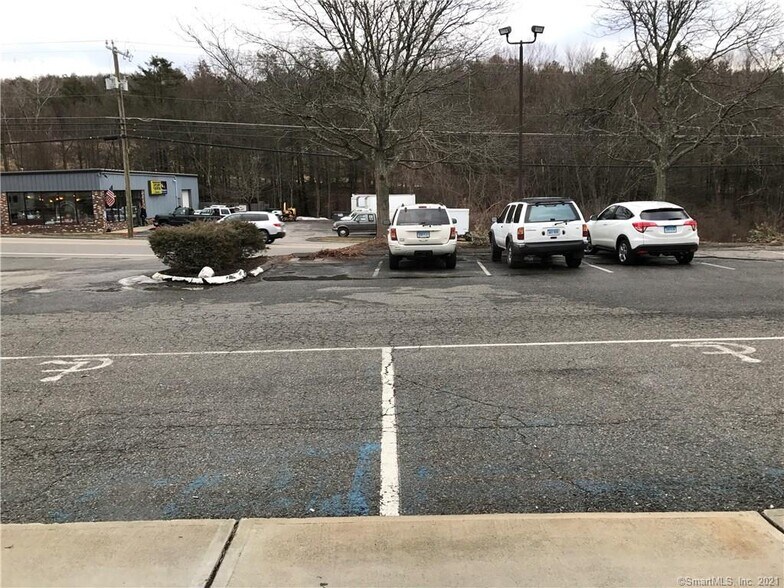 More Photos Of 683-709 Winsted Rd, Torrington Storefront For Lease