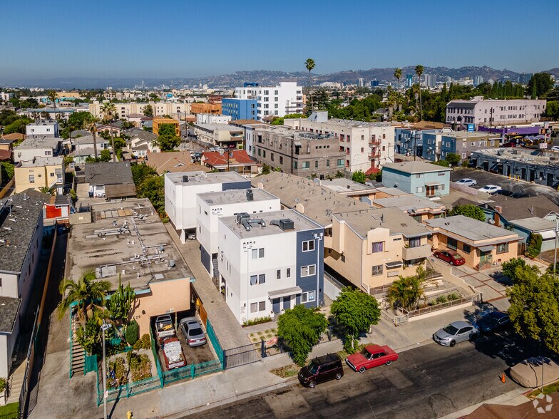 More Photos Of 635 N Harvard Blvd, Los Angeles Apartments For Sale