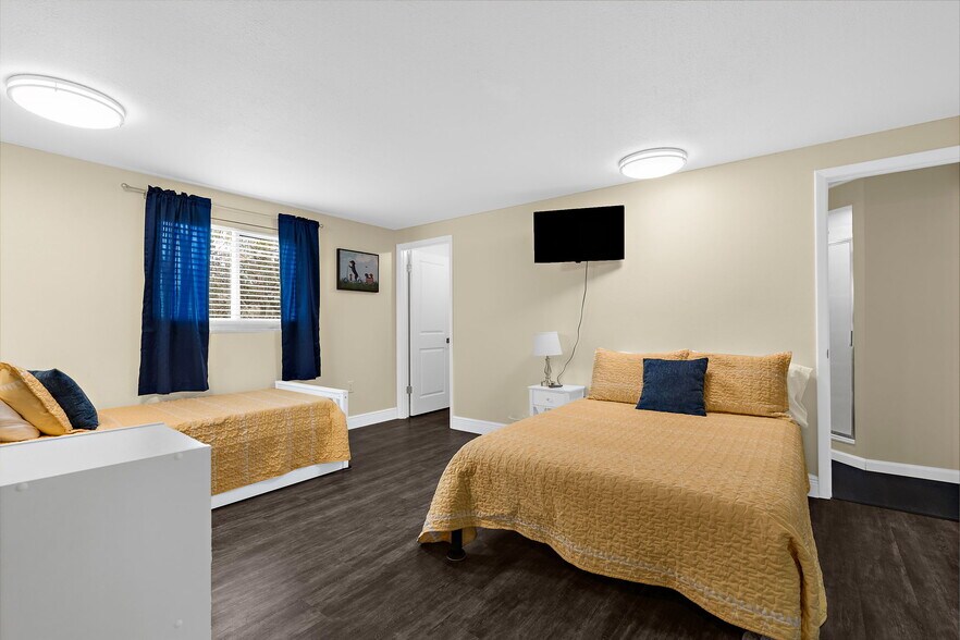 More Photos Of 22226 Sr 64, Bradenton Specialty For Sale