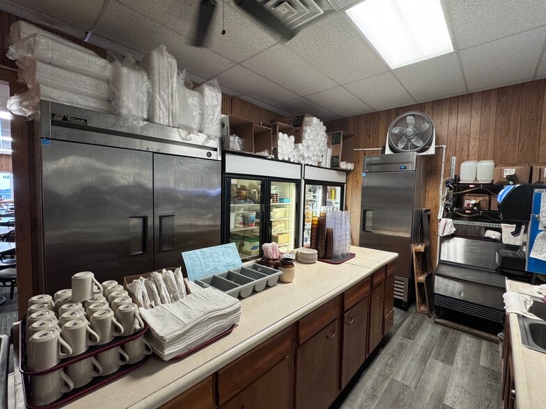 More Photos Of 115 E Main St, Hillsboro Restaurant For Sale