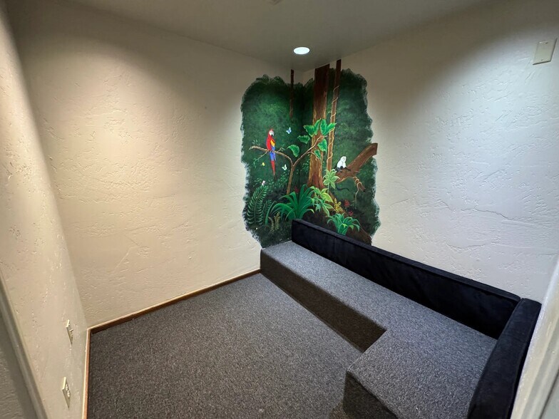 More Photos Of 216 E 10th Street Plz, Edmond Medical For Lease