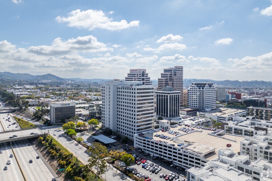 More Photos Of 611 N Brand Blvd, Glendale Office For Lease