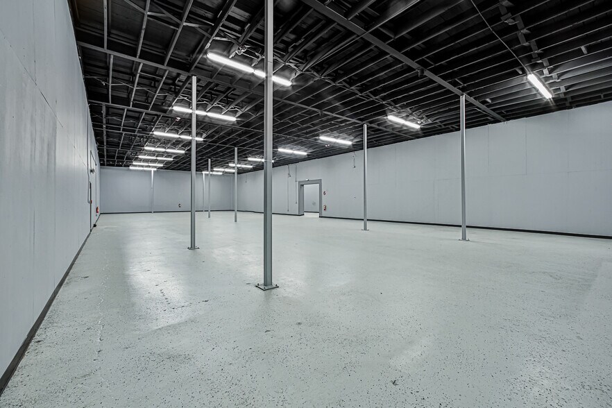 More Photos Of 102 S Shaver St, Pasadena Warehouse For Lease
