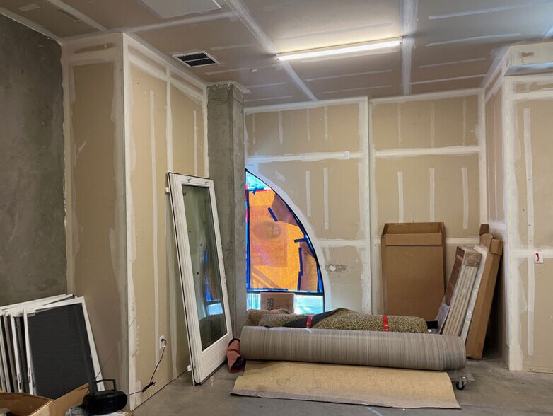 More Photos Of 1400-1498 San Leandro Blvd, San Leandro Apartments For Lease