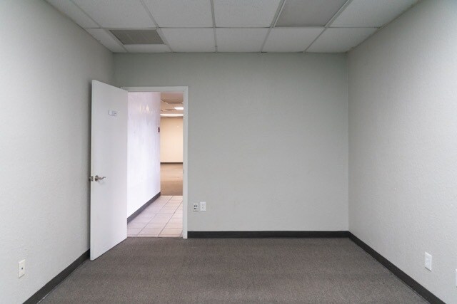 More Photos Of 13555 Automobile Blvd, Clearwater Medical For Lease