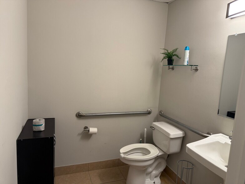 More Photos Of 3500 Fairlane Farms Rd, West Palm Beach Unknown For Lease