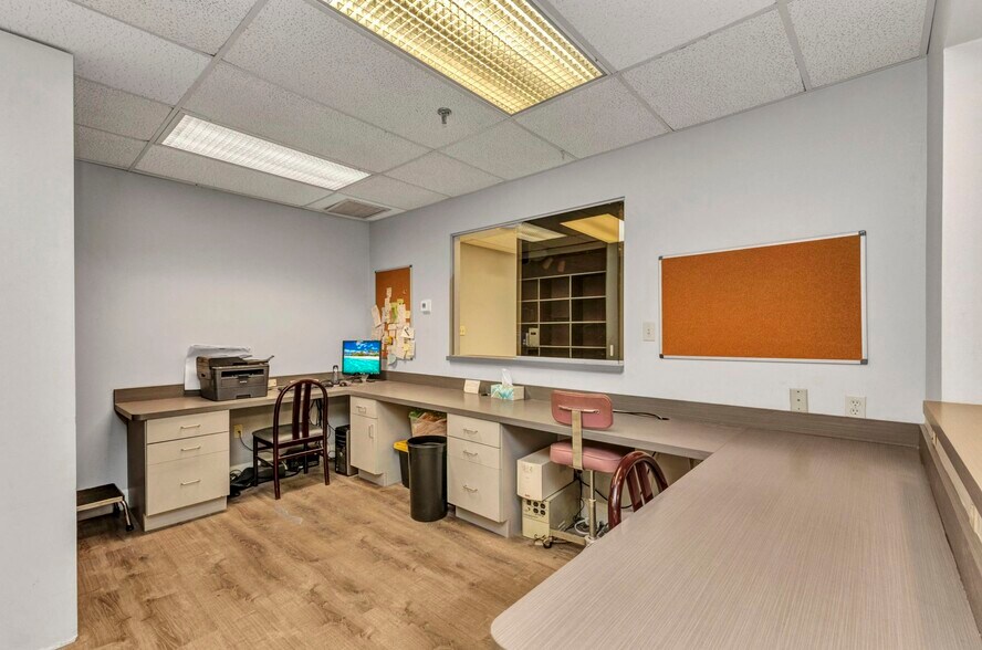 More Photos Of 2525 Harbor Blvd, Port Charlotte Medical For Sale