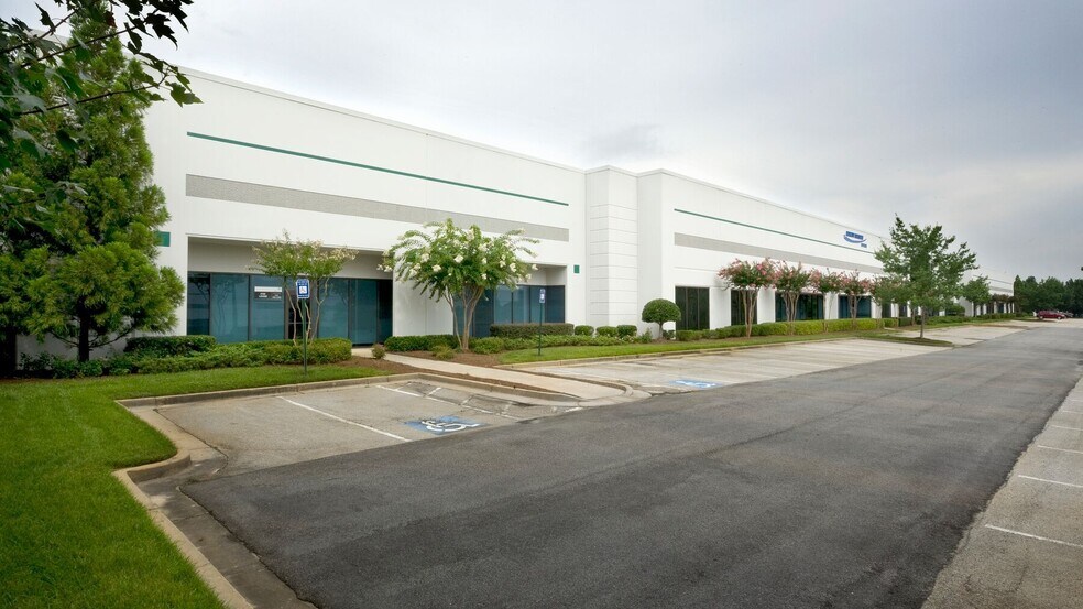 More Photos Of 540 Airport South Pky, Atlanta Unknown For Lease
