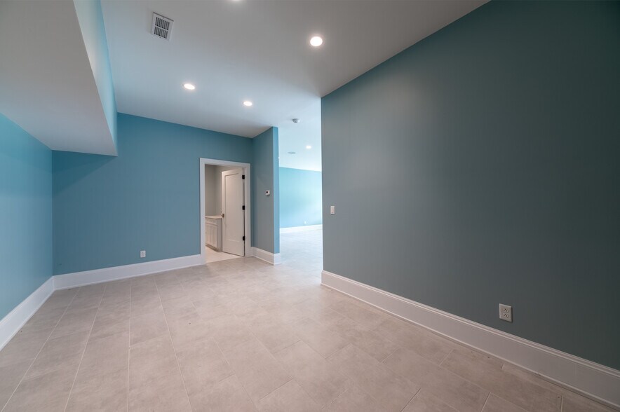 More Photos Of 145 School Rd, Mount Morris Office For Sale