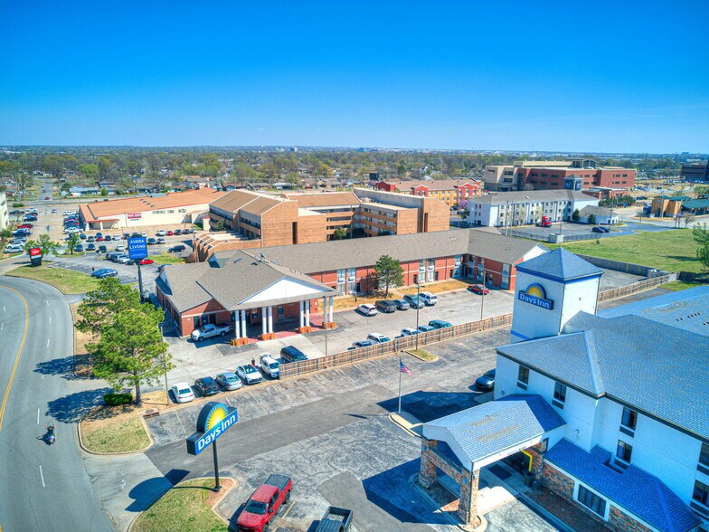 More Photos Of 3211 S 79th East Ave, Tulsa Apartments For Sale