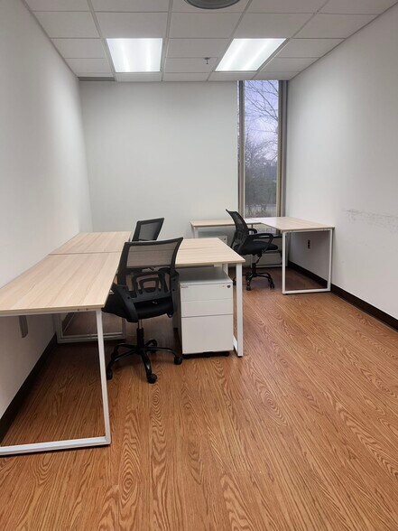 More Photos Of 27 Bleeker St, Millburn Office For Lease