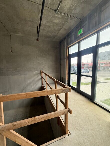 More Photos Of 421 E 19th St, Bloomington Multifamily For Sale