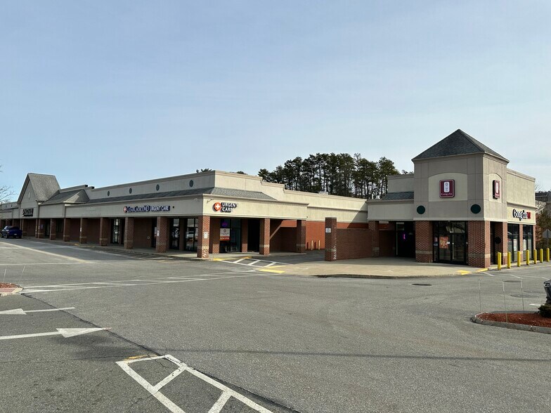 More Photos Of 300 Main St, Nashua Storefront For Lease