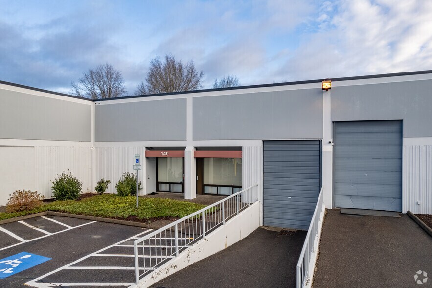 More Photos Of 10950 SW 5th St, Beaverton Warehouse For Lease
