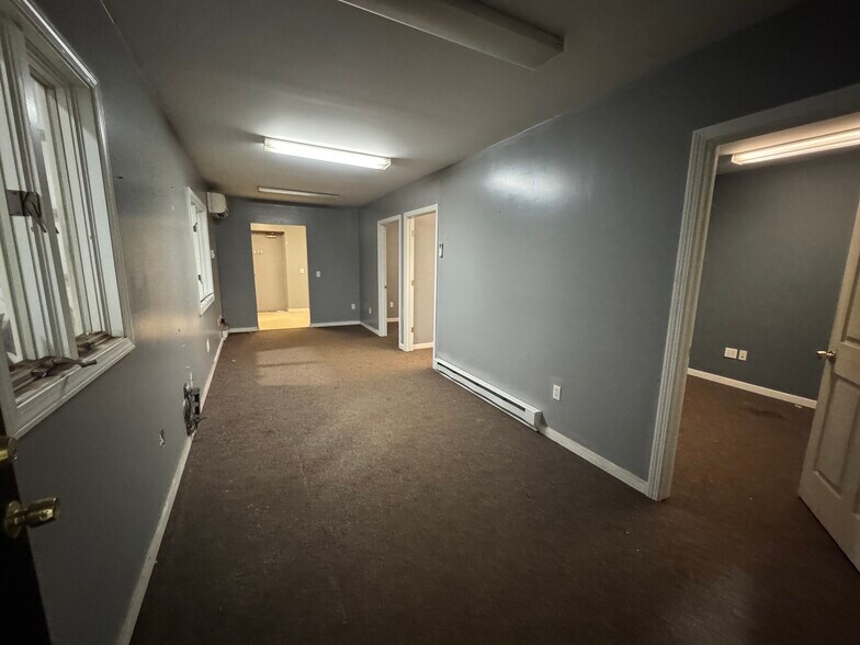 More Photos Of 841 Route 32, North Franklin Light Distribution For Lease