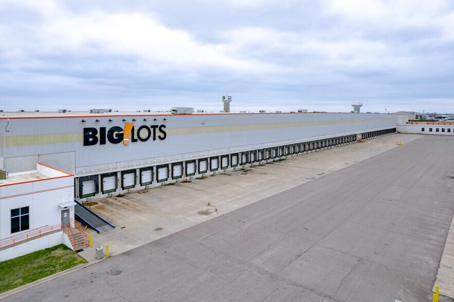 More Photos Of 2306 Enterprise Blvd, Durant Distribution For Lease