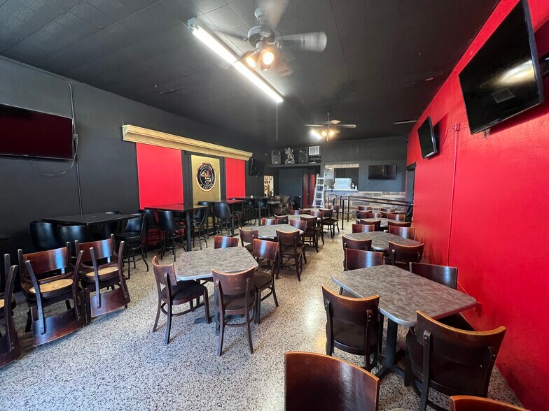 More Photos Of 1401-1417 Cleveland St, Clearwater Storefront Retail Office For Sale