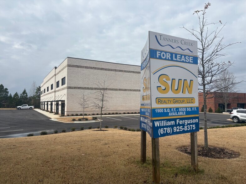 More Photos Of 4105 Commerce Street, Flowery Branch Light Manufacturing For Lease