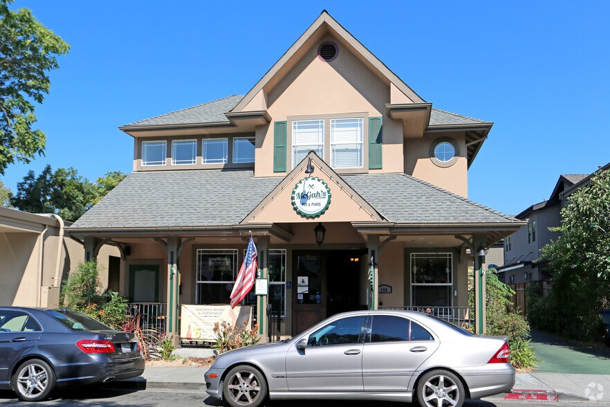 Primary Photo Of 148 E Prospect Ave, Danville Restaurant For Lease