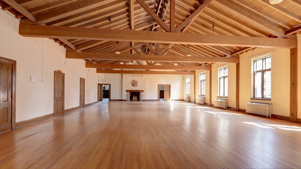 More Photos Of 520 S Main St, Geneva Religious Facility For Sale