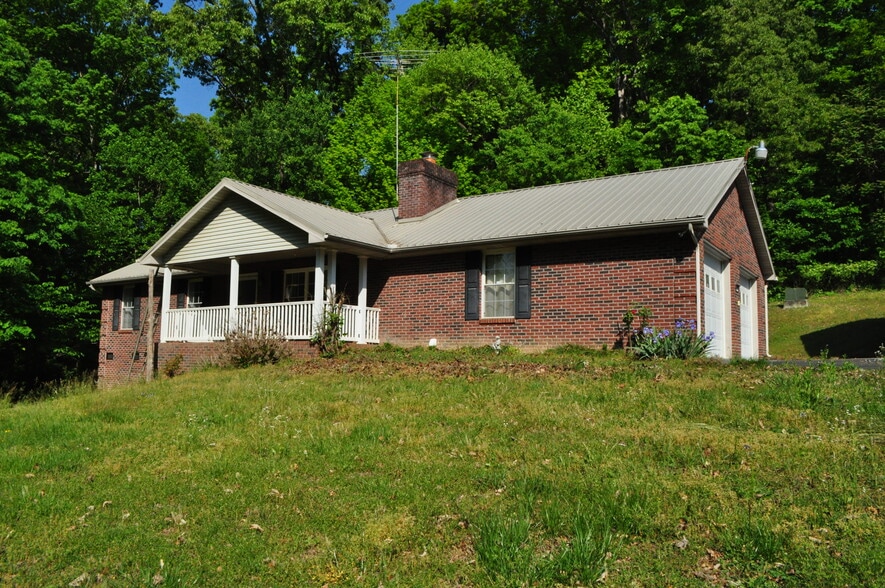 More Photos Of 6447 Rutledge Pike, Knoxville Office For Sale