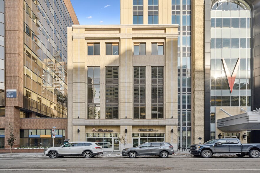 More Photos Of 934 6 Av SW, Calgary Storefront Retail Office For Lease