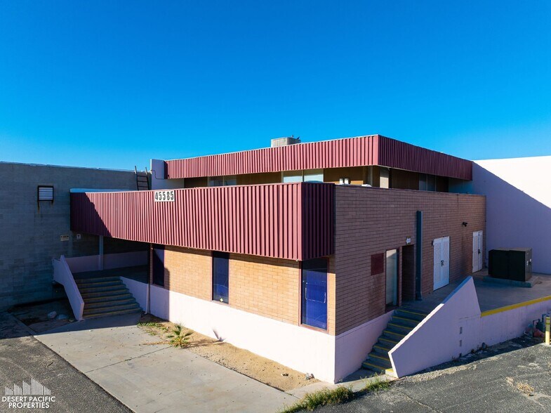 More Photos Of 45585 Commerce St, Indio Warehouse For Sale