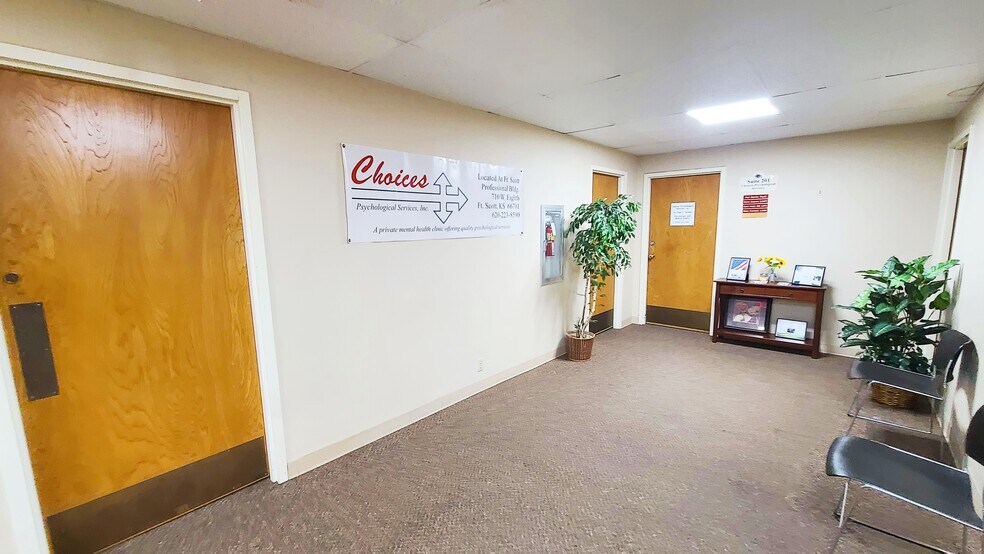 More Photos Of 710 W 8th St, Fort Scott Office For Sale