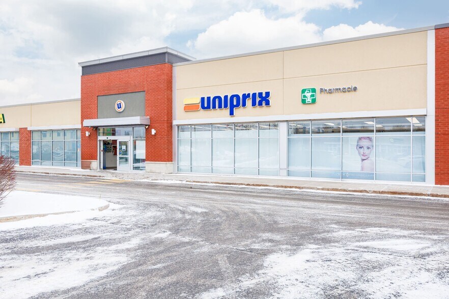 More Photos Of 2785 Boul De La Pinière, Terrebonne Unknown For Lease