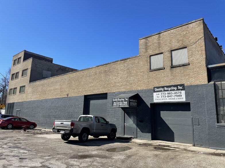 Primary Photo Of 2743 W 36th Pl, Chicago Manufacturing For Lease
