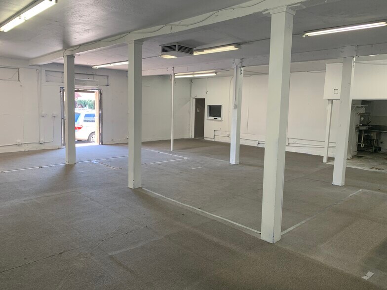 More Photos Of 501 S Fetterly Ave, East Los Angeles Storefront Retail Residential For Sale